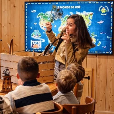 Un Ranger qui explique le briefing